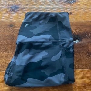 Old Navy Powersoft Camo Leggings